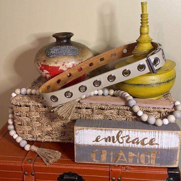 Leather belt cream ivory Silver grommet belt 34-36‎ B23 - Picture 2 of 10